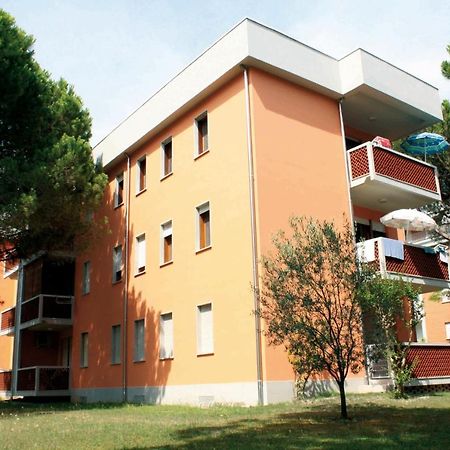Appartamenti Angela E Pordenone Бибионе Екстериор снимка