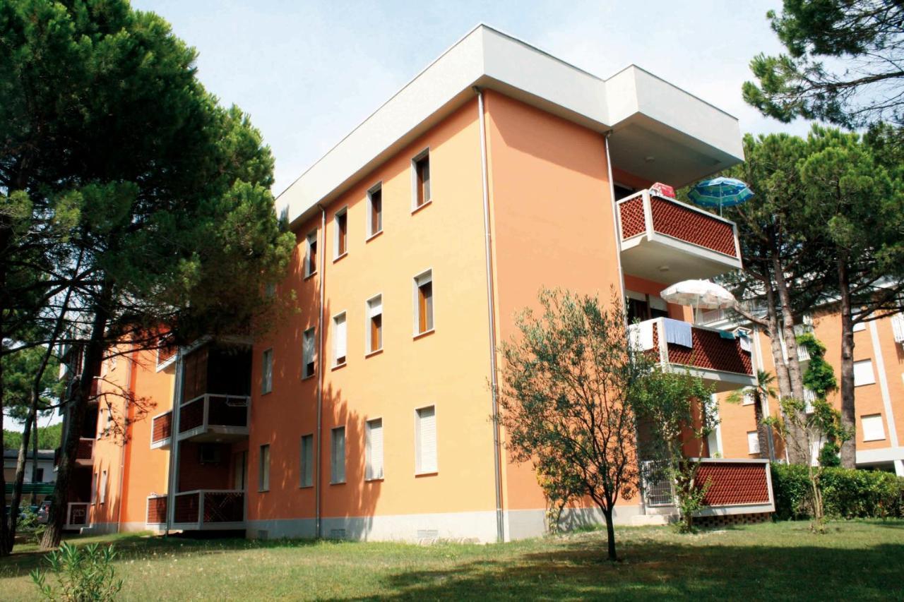 Appartamenti Angela E Pordenone Бибионе Екстериор снимка